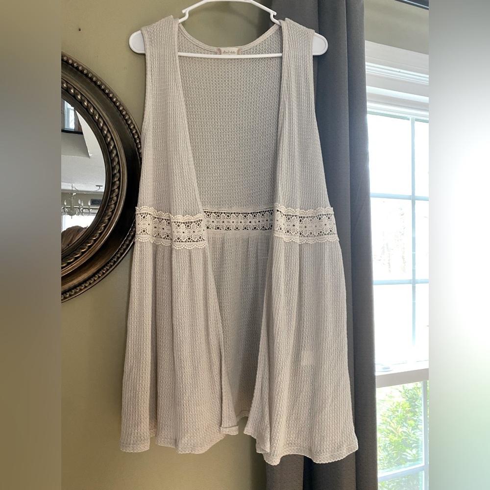 Altar’d State sleeveless summer long cardigan vest